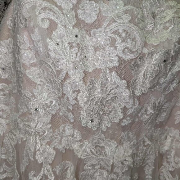 Flower GirI- Ivory Lace Tulle Wedding Dress – Sleeveless Floral Appliqué - Picture 10 of 12